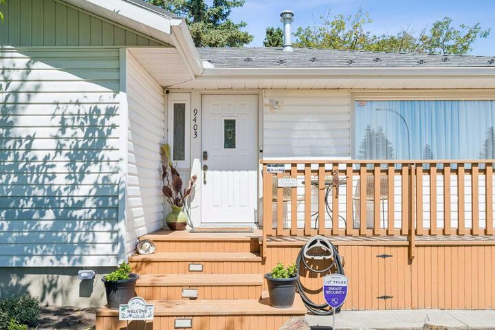 Photo de la propriété: 9403 Abbott Place SE AB T2J 0Z7