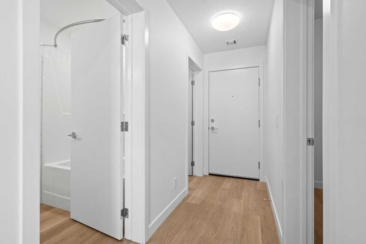 Property Photo: 8500 19 Avenue SE 4313 AB T2A 0M8