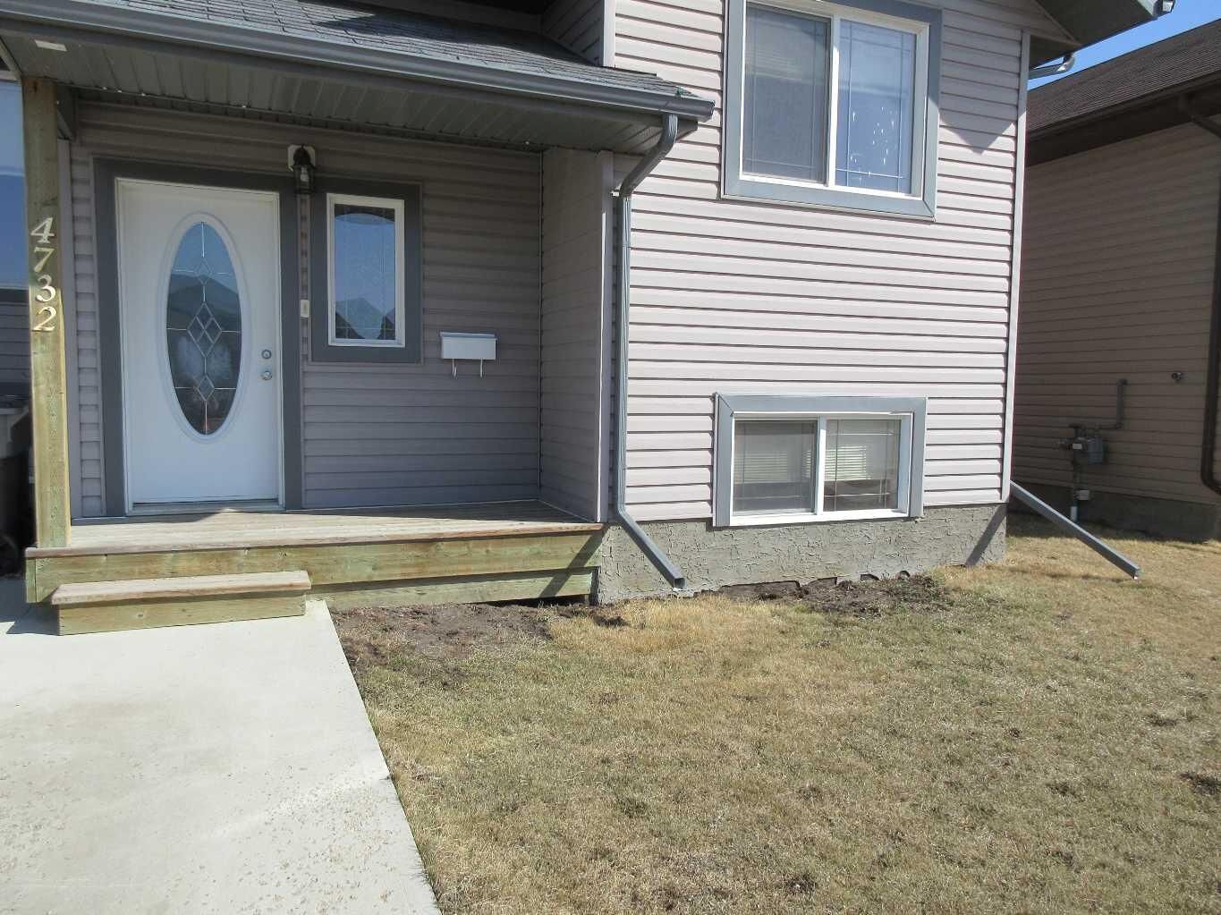 Property Photo:  4732 18 Street  SK S9V 1K1 