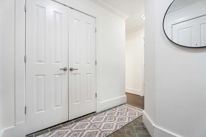 Property Photo: 1235 Cameron Avenue SW 102 AB T2T 0L1