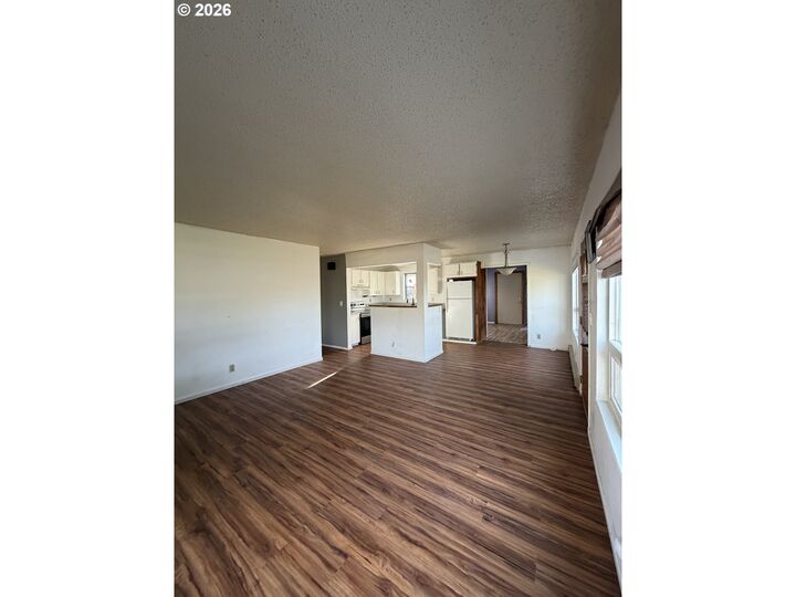 Property Photo: 531 W Darland Dr WA 98620