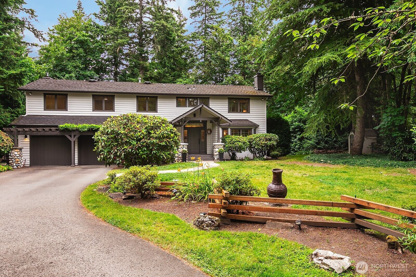 Property Photo:  16504  164th Avenue NE  WA 98072 