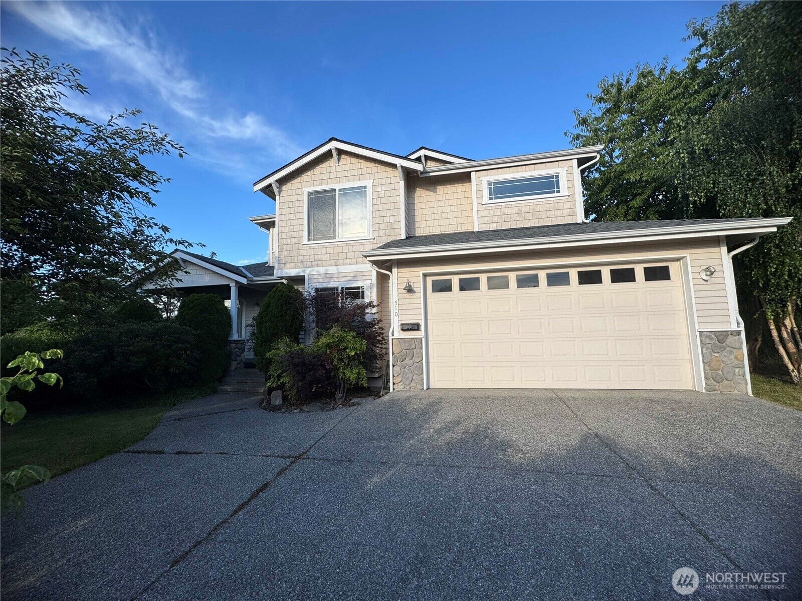 Property Photo:  510  3rd Avenue N  WA 98020 