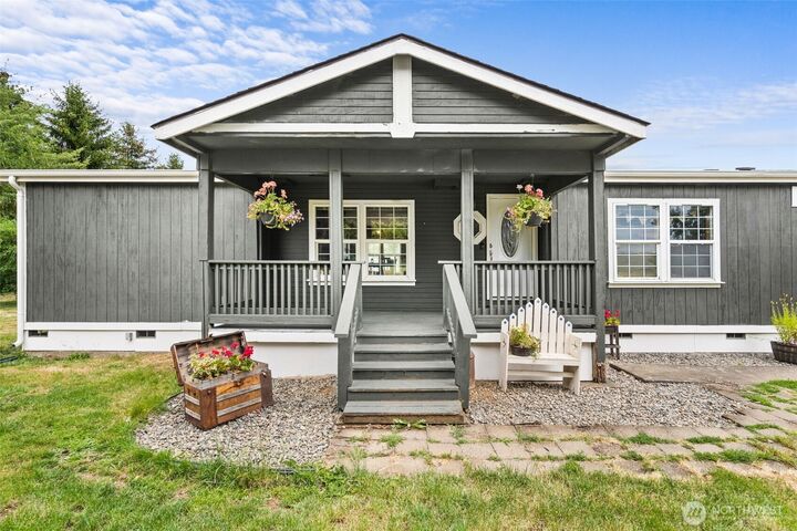 Property Photo:  323  Twin Oaks Road  WA 98532 