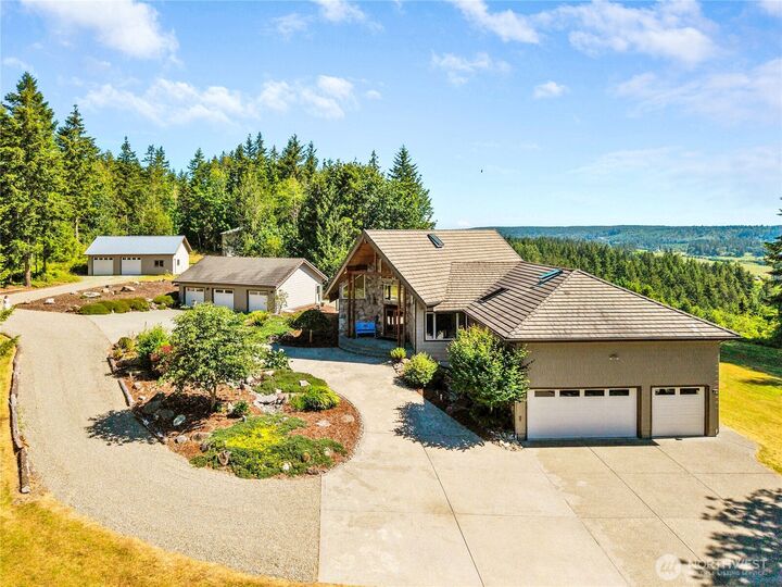 Property Photo: 474 Blue Mountain Road WA 98325