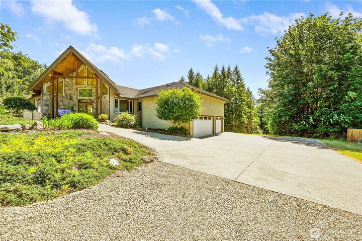 Property Photo: 474 Blue Mountain Road WA 98325