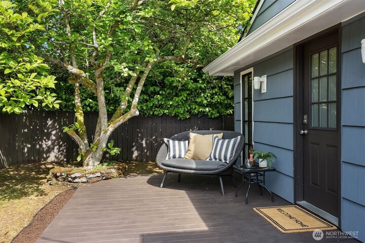 Property Photo: 303 NW 117th Street WA 98177
