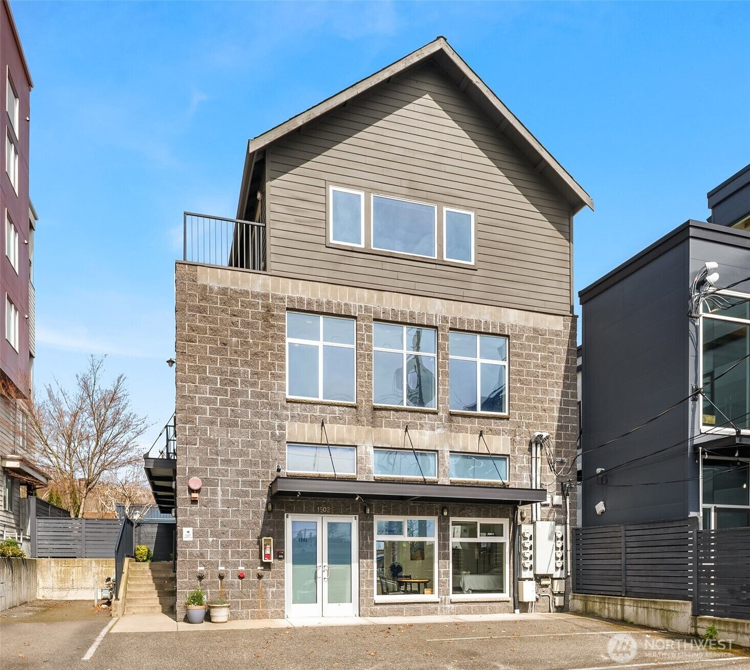 Property Photo:  1502 NW 52nd Street  WA 98107 