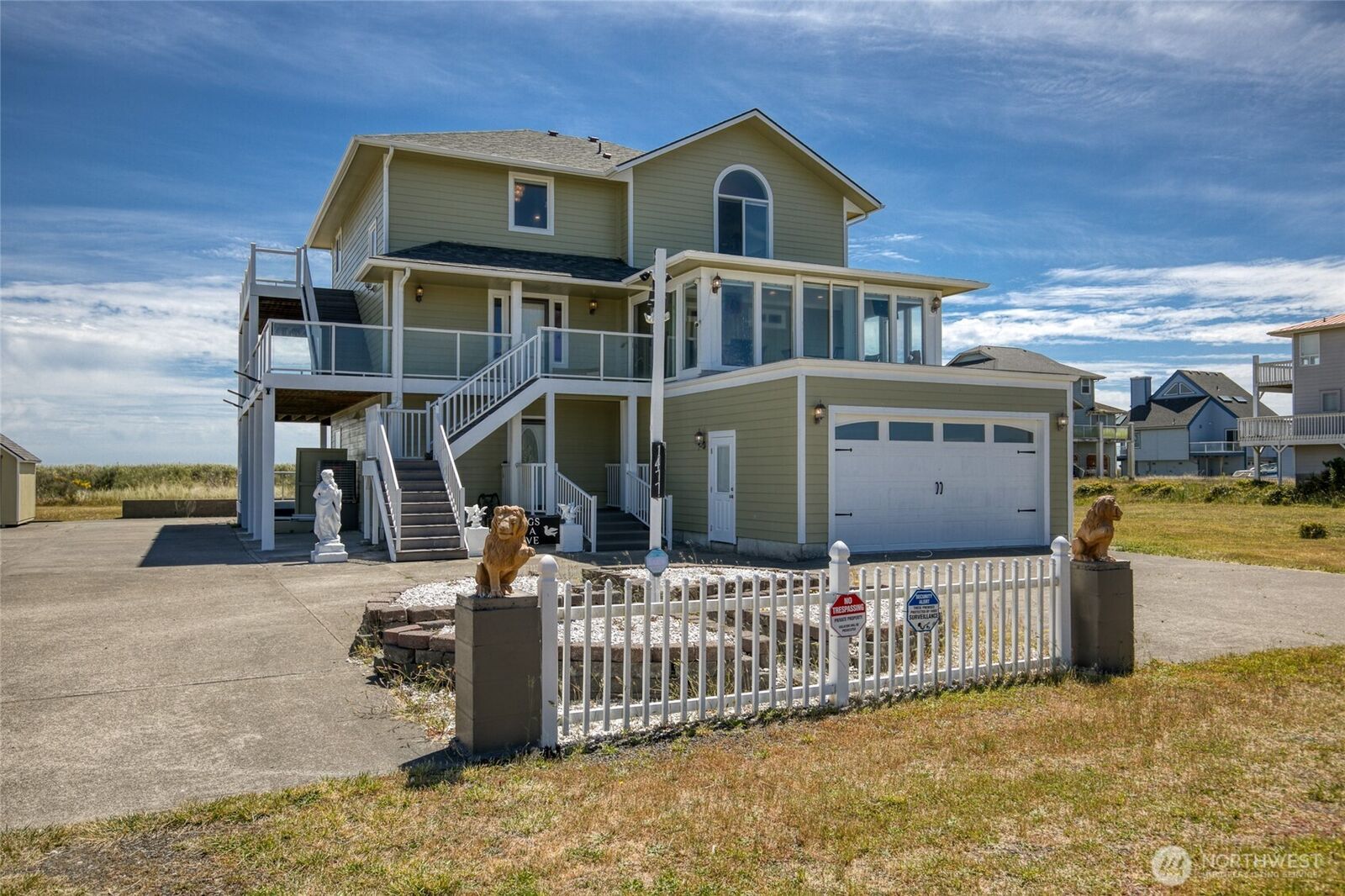 Property Photo: 1477 Ocean Crest Avenue WA 98569