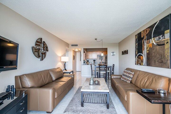Property Photo: 1830 Embassy Drive 411 FL 33401