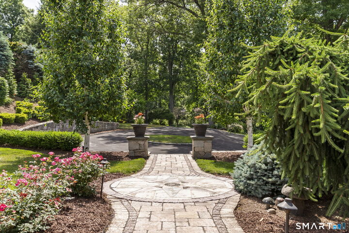 Property Photo:  30 Daniel Trace  CT 06013 