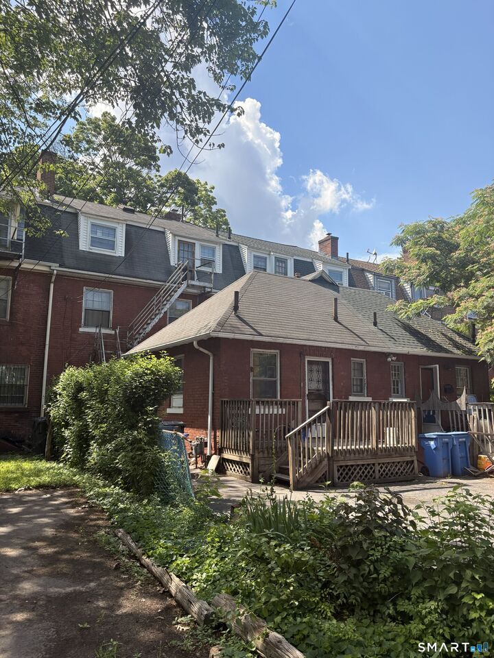 Property Photo:  12 Park Terrace  CT 06106 