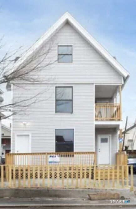 Property Photo: 63 W. Liberty Street 1R CT 06706