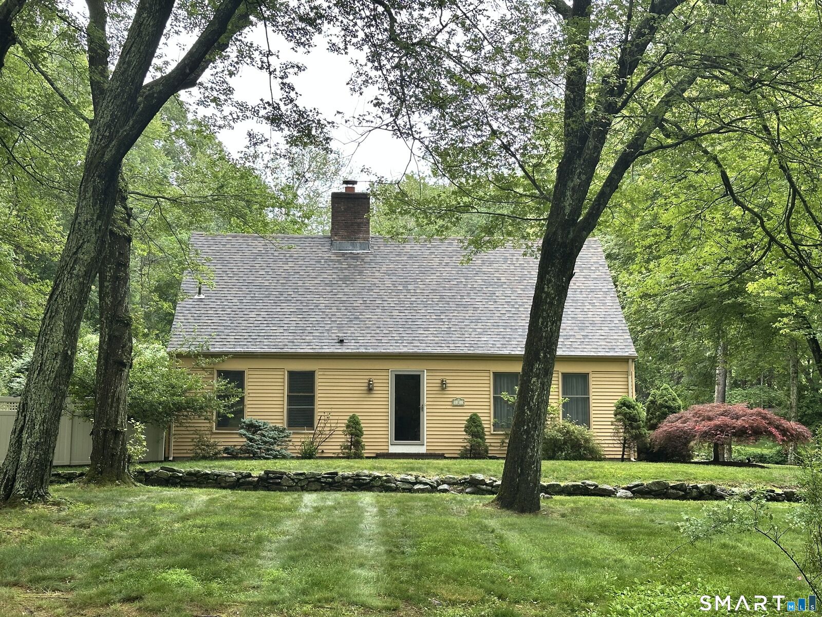 Property Photo:  2 Pheasant Hill Lane  CT 06475 