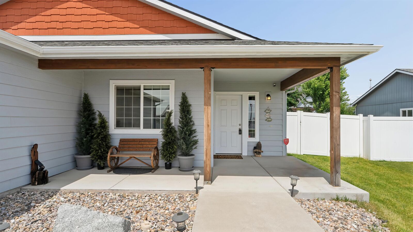 Property Photo:  1609 E Marilyn Cir  WA 99006 
