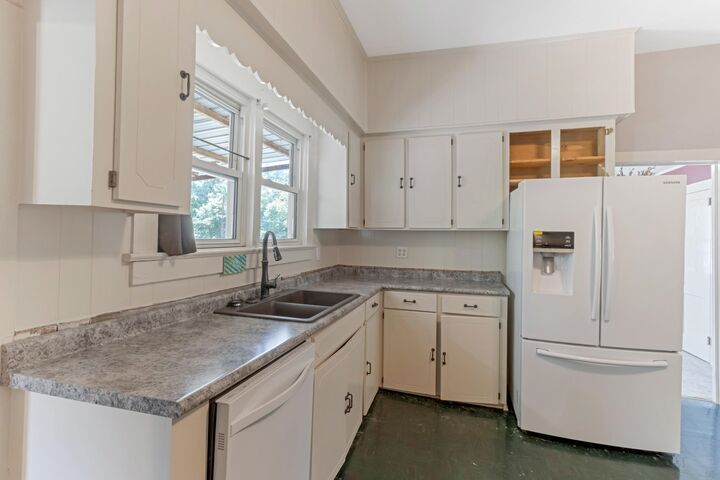 Property Photo:  11 Beech Street  SC 29303 