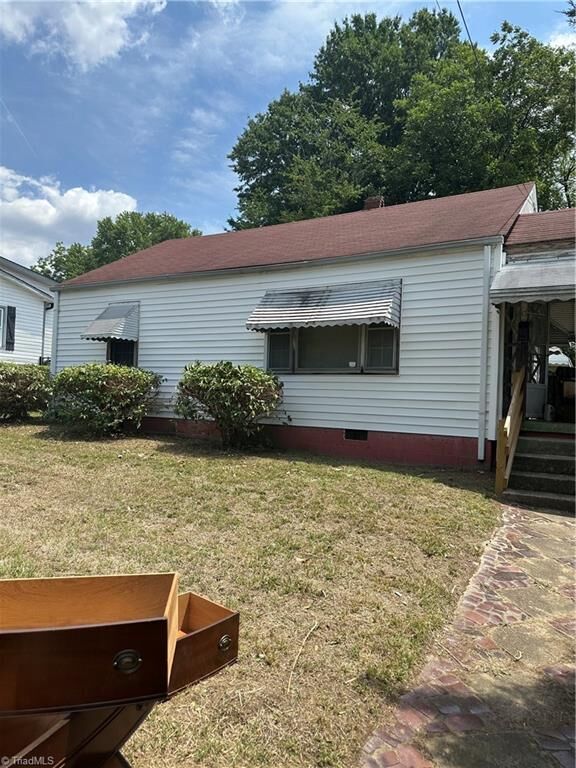 Property Photo: 1113 Benjamin Benson Street NC 27406