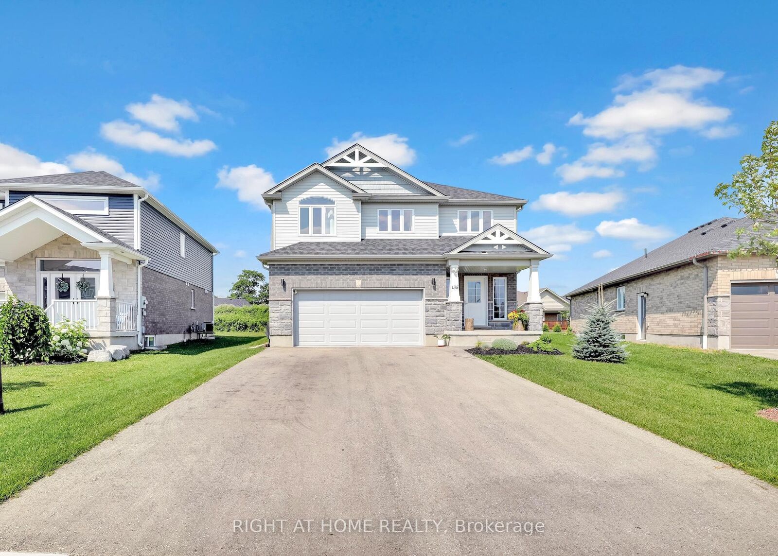 Property Photo: 135 Stephenson Way ON N0G 2P0