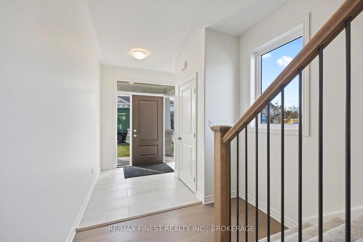 Property Photo: 192 Heritage Park Drive ON K7R 3X8
