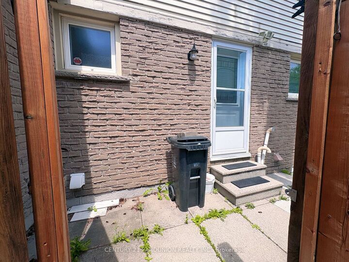 Property Photo:  Basement 94 Campania Crescent  ON M1V 2E9 