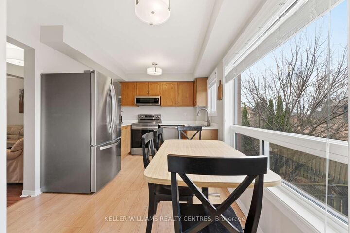 Property Photo:  22 Ross Linton Drive  ON L4G 6T3 