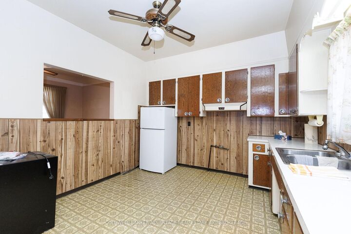 Property Photo:  48 Empire Street  ON L3B 2L4 