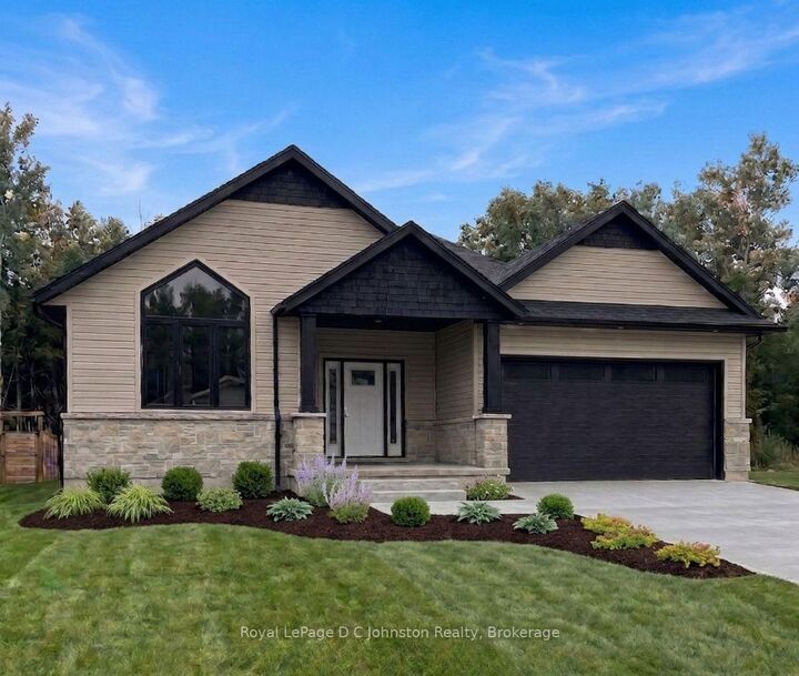14 Lakeforest Drive — photo 1