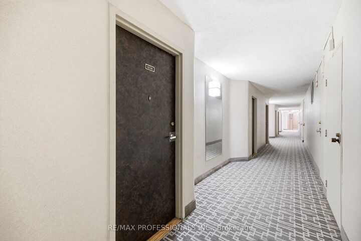 Property Photo: 11 Wincott Drive 1208 ON M9R 2R9
