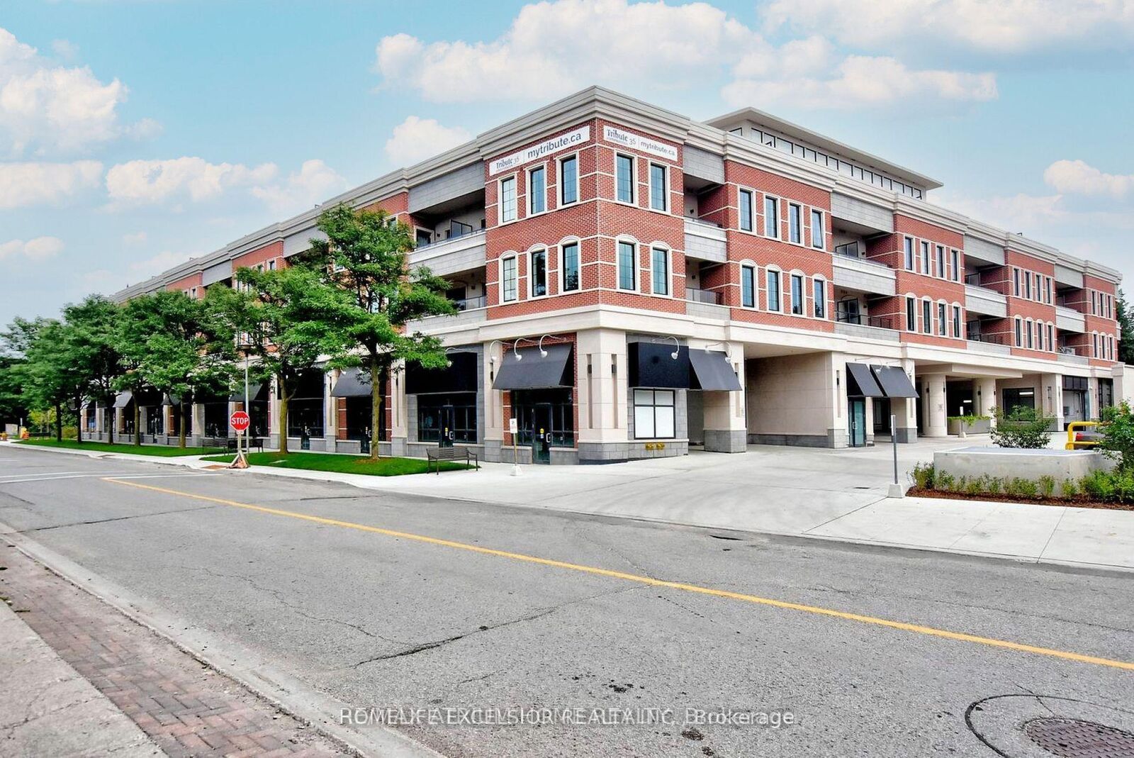 Property Photo:  20 Fred Varley Drive Ph9  ON L3R 1S4 