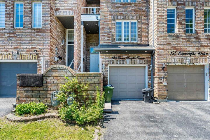 Property Photo: 124 Conn Smythe Drive ON M1J 3P5
