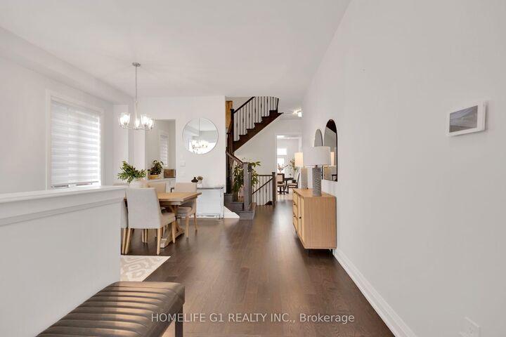 Property Photo: 4044 Channing Crescent ON L6H 3R2