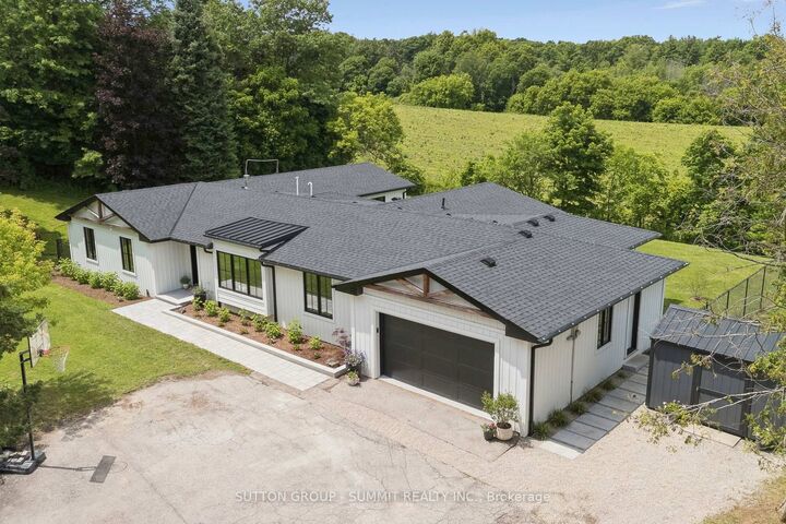 1315 Britannia Road — photo 1