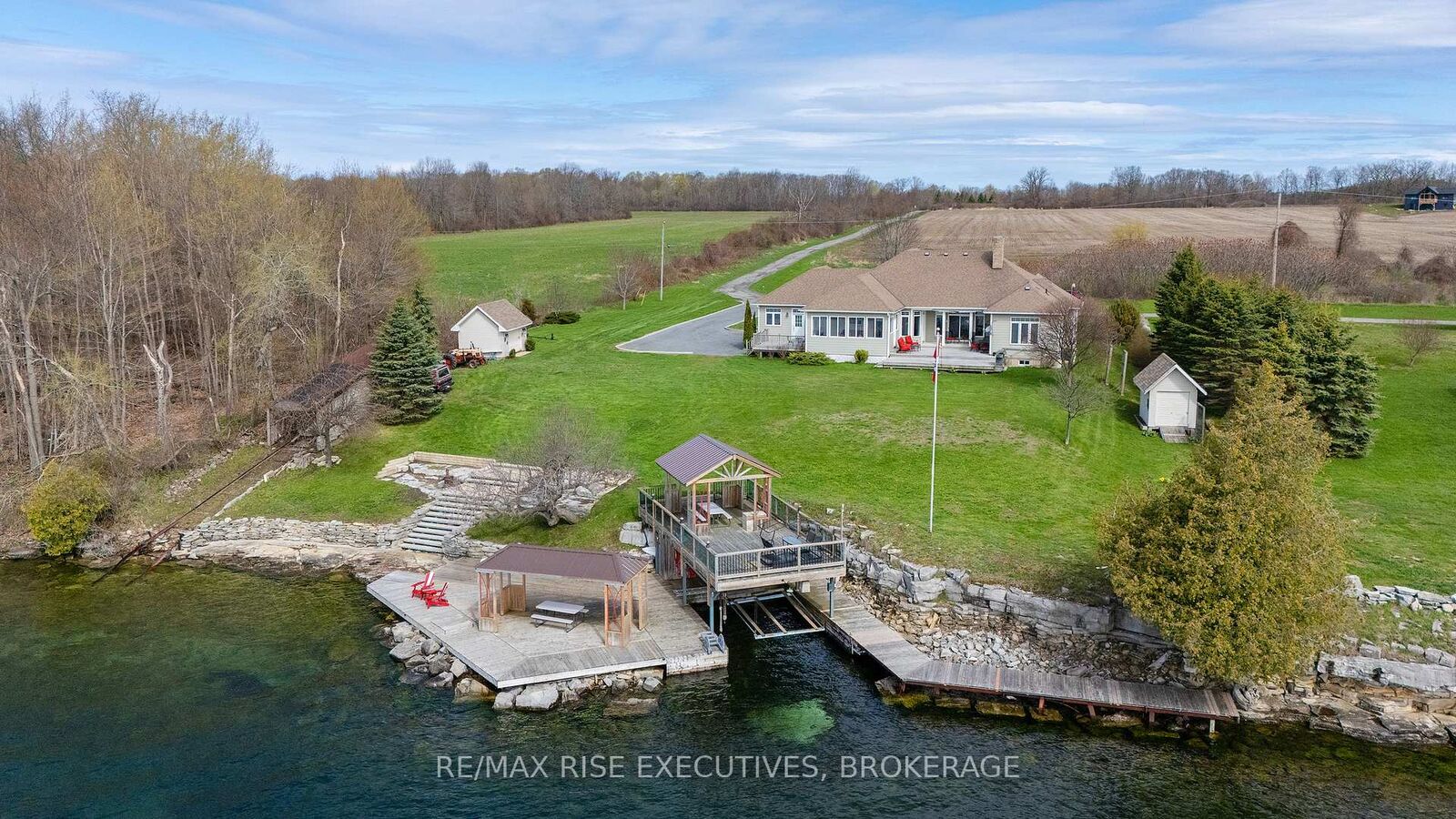 Property Photo: 255 Good Friend Drive ON K7G 2V6