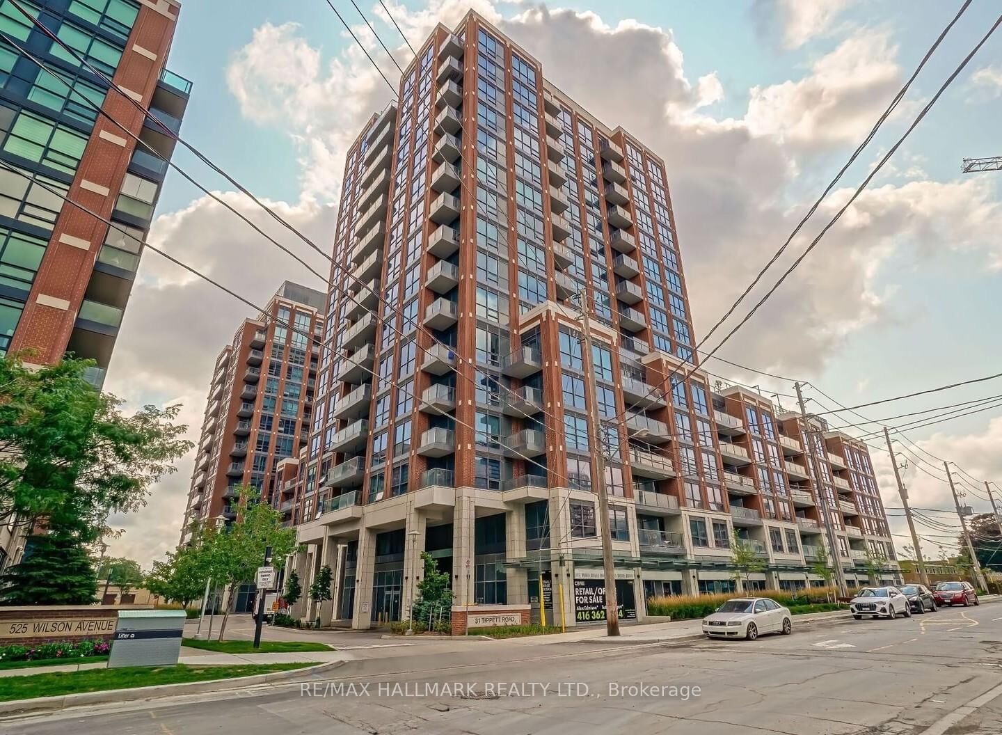 Property Photo: 31 Tippett Road 905 ON M3H 0C8