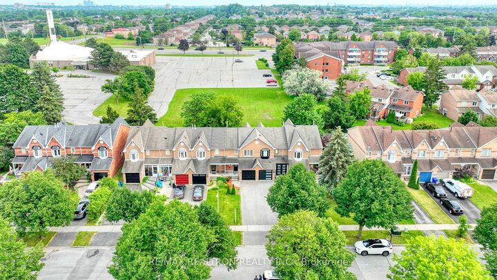 Property Photo:  42 McCullock Crescent  ON L1T 3W9 