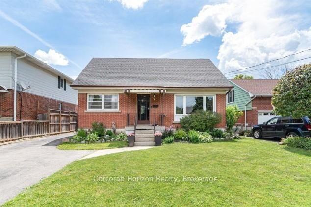 43 Wyngate Avenue E — photo 1