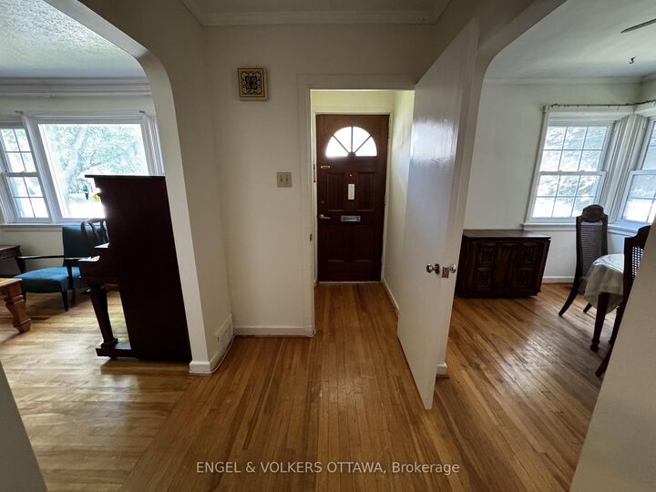 Property Photo:  229 Daniel Avenue  ON K1Y 0C7 