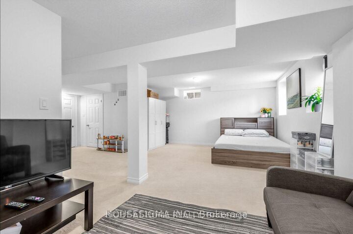 Property Photo:  1348 Apollo Street S  ON L1K 3E6 