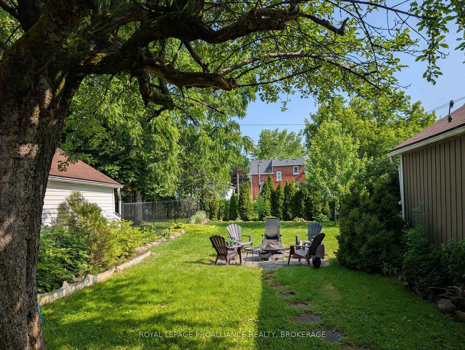 Property Photo:  51 Dundas Street  ON K7L 1N4 