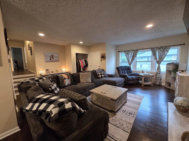 Property Photo:  2421 Beech Street  KY 41102 