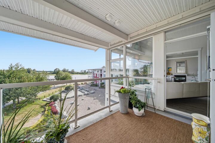 Property Photo: 4600 Westwater Drive 404 BC V7E 6S2
