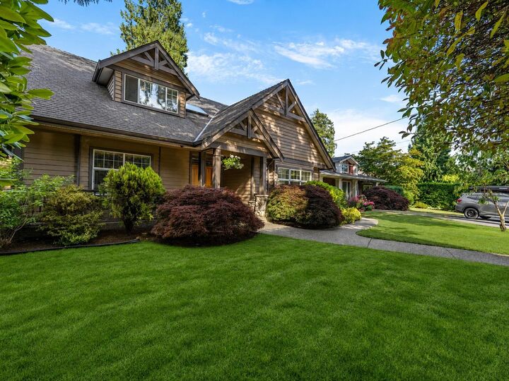 Property Photo: 3538 Bluebonnet Road BC V7R 4E1
