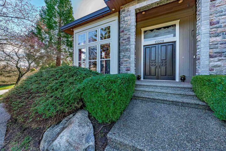 Property Photo: 13208 23A Avenue BC V4A 9W5