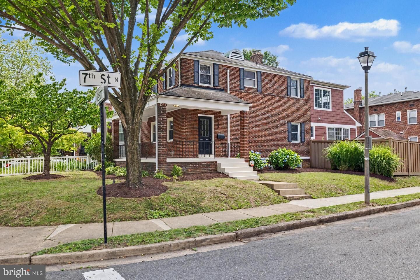 Property Photo:  638 N Nelson Street N  VA 22203 