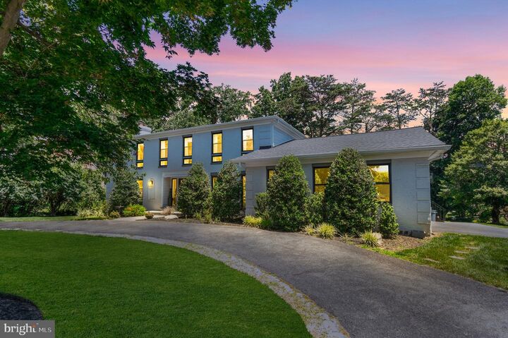 Property Photo: 7601 Persimmon Tree Lane MD 20817