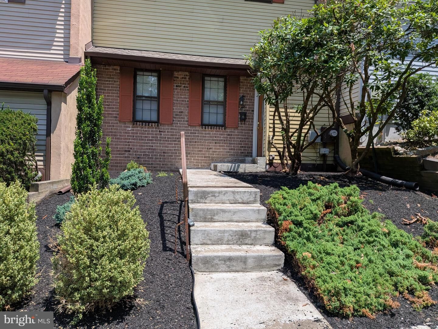 Property Photo:  448 E Stoney Hill Court E  PA 19053 
