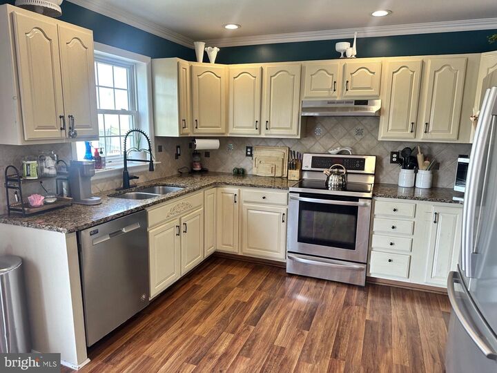 Property Photo: 3926 Sheppard Drive PA 17315
