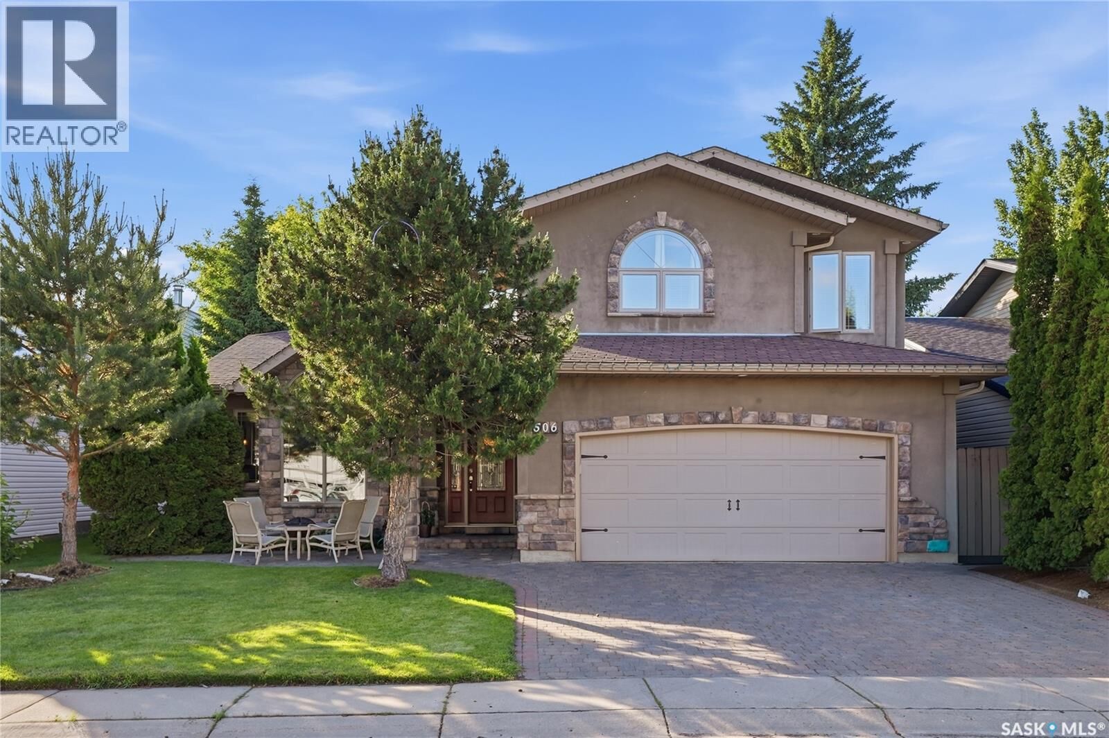Property Photo:  506 Vincent Crescent  SK S7N 4G8 