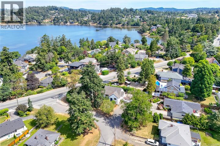 Property Photo: 2875 Rockwell Avenue BC V9A 2M8