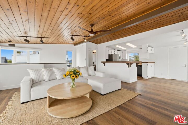 Property Photo: 28 24th Pl CA 90291